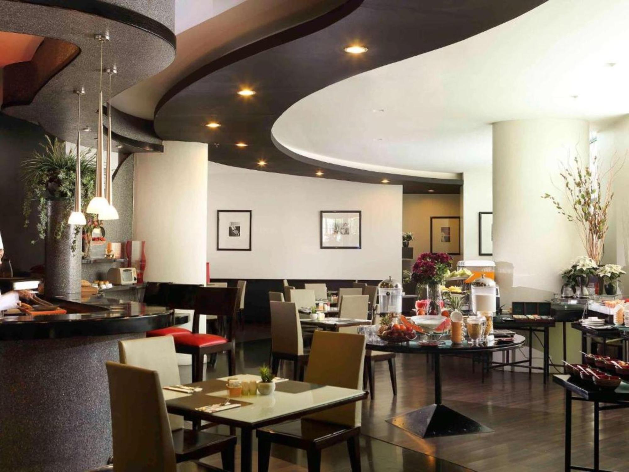 Horison Arcadia Wahid Hasyim Jacarta Exterior foto