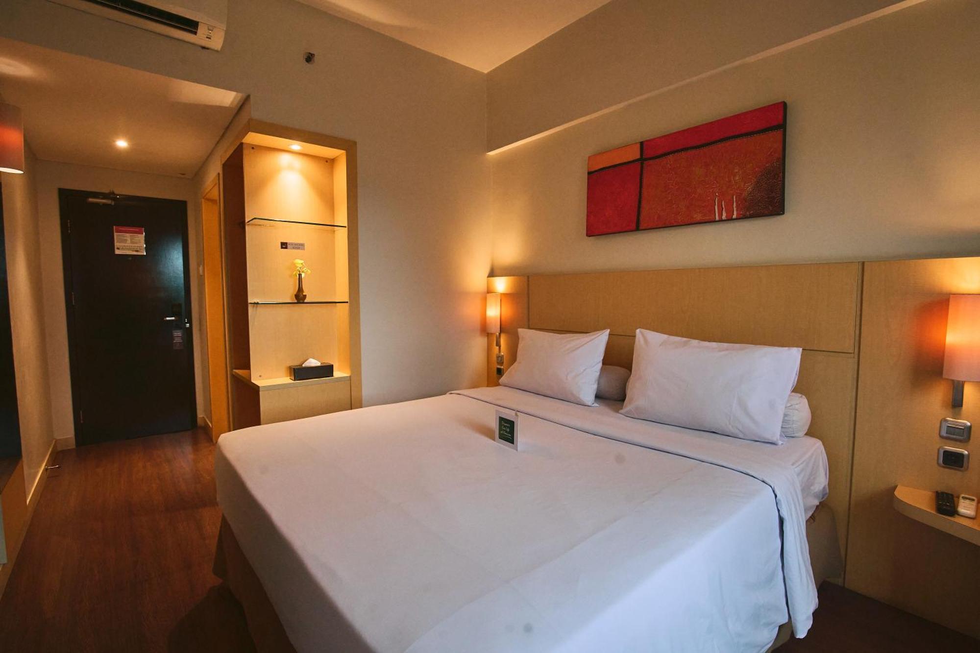 Horison Arcadia Wahid Hasyim Jacarta Exterior foto